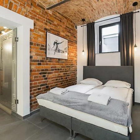 Level -1 Loft Center By Renters Poznan