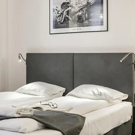 Level -1 Loft Center By Renters Poznan