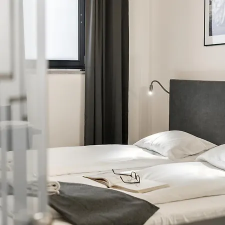 Level -1 Loft Center By Renters Appartamento