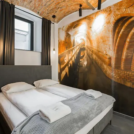 Level -1 Loft Center By Renters Poznan