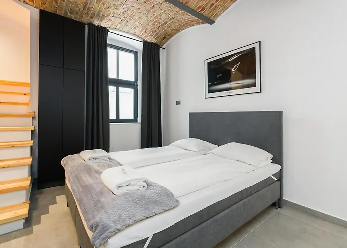 Level -1 Loft Center By Renters Διαμέρισμα Πόζναν