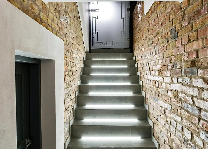 Level -1 Loft Center By Renters Διαμέρισμα *